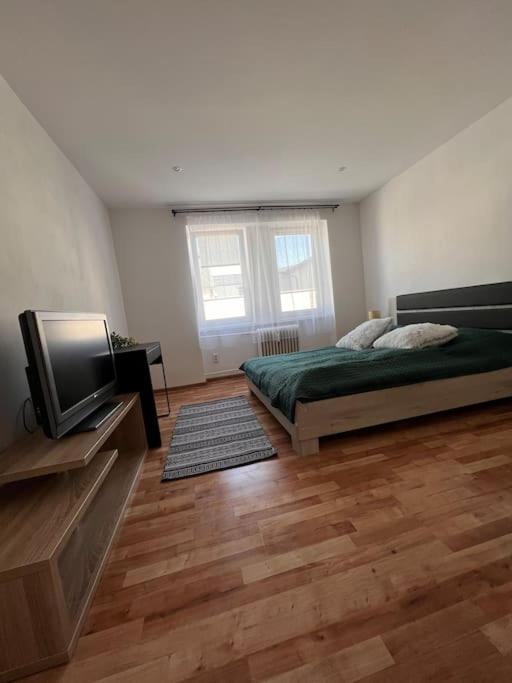 Apartman Centrum Sturka Martin Exterior photo